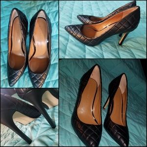 Banana Republic quilted pumps